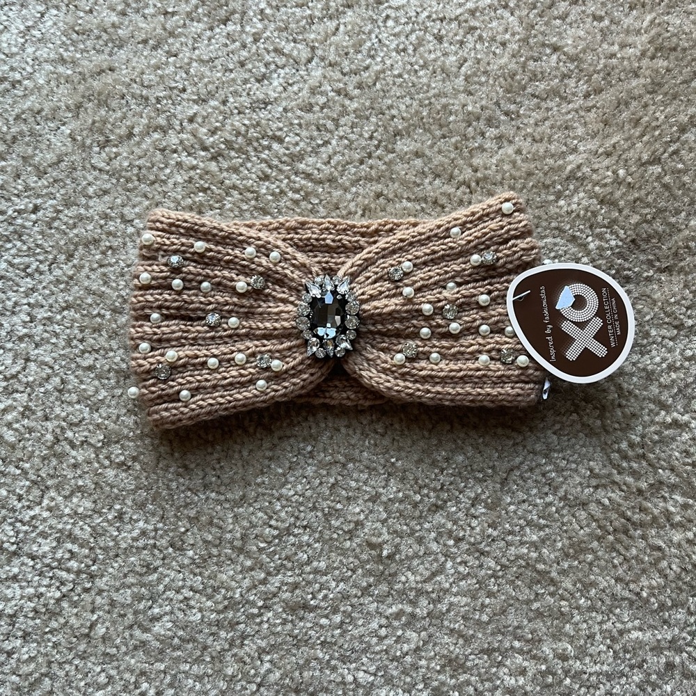 Women’s winter headband w jewels